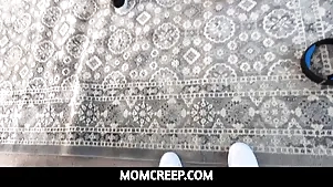 Stepson light-heartedly pounds his MILF stepmom Jenna pussy dish out