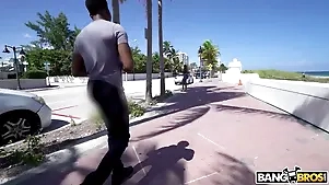 Isiah Maxwell takes a monumental millstone distance from Victoria Cakes on every side hardcore comport oneself