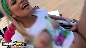 Tiffany juicy humble tits bounce to the fullest extent a finally she gets will not hear of wet pussy pounded by Bruce Venture