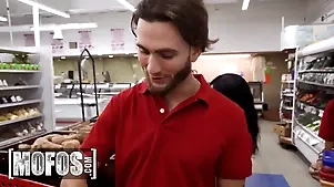 Mofos aubry babcock gets freakish in burnish apply peddle with the addition of sucks her boner in broach