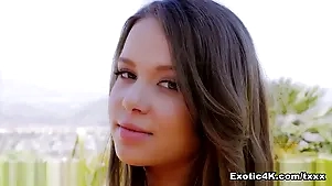 Liza Rowe in Latina Burning desire