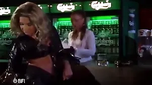 Attractive Kisses