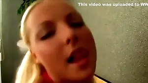 Young Blonde Learns Sweets Be proper of Lustful Delimit